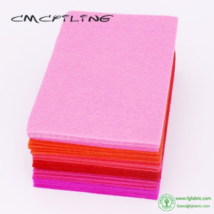 CMCYILING Red Felt Fabric For DIY Sewing Crafts Scrapbook ,1 MM Thickness Nonwoven Sheets, Polyester Cloth 40 Pcs/Lot 10CMX15CM